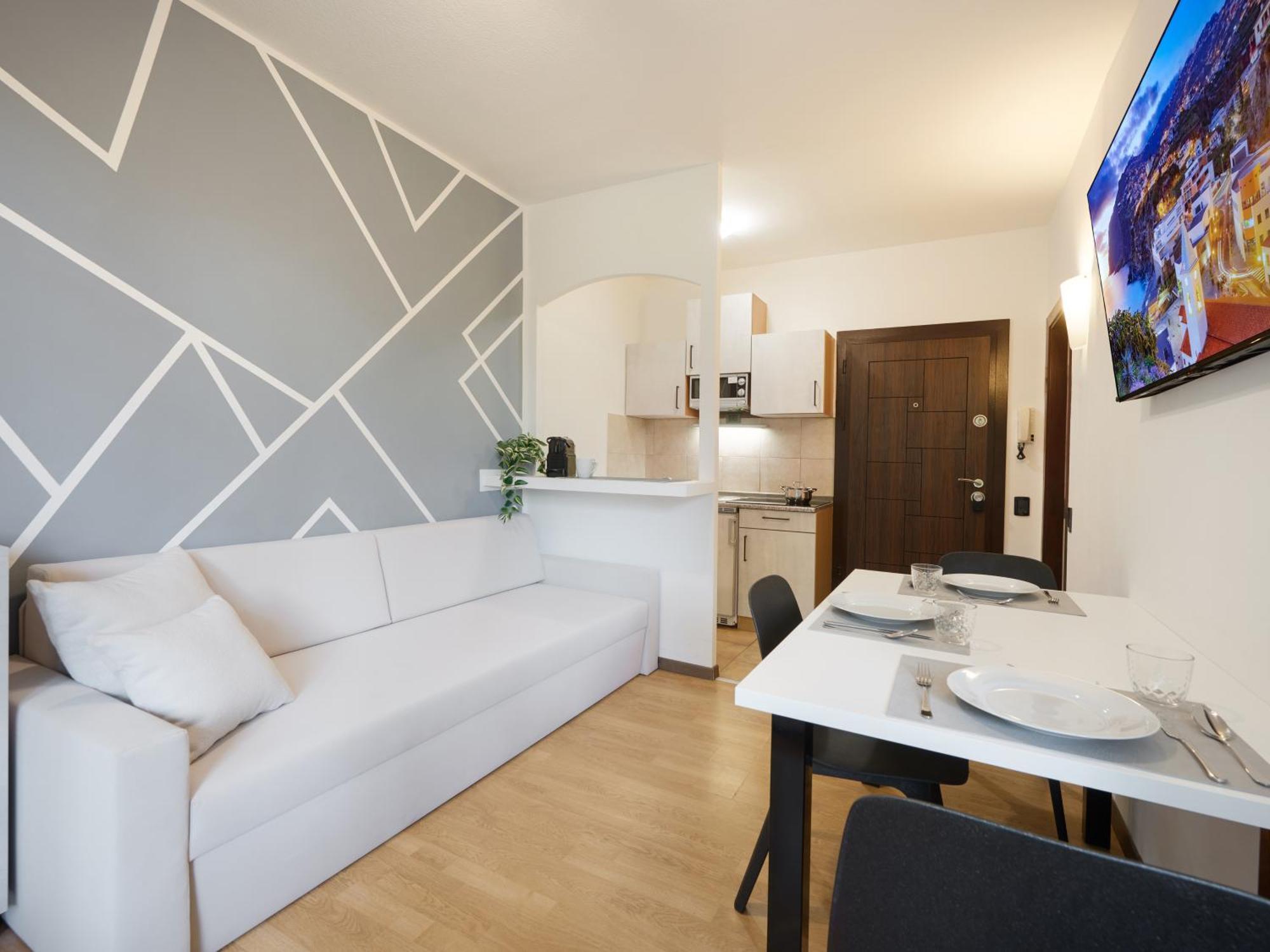 Central Palm Studio With Free Parking Мерано Екстер'єр фото
